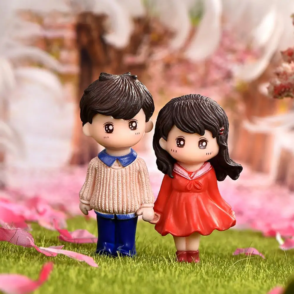 

1 Pair Decorative Plastic Weather-resistant Small Fairy Mini Couple Sculpture Mini Couple Sculpture Patio Decor