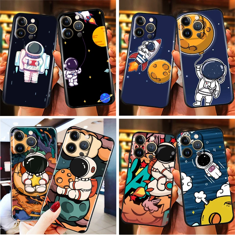 

Cute Astronaut Phone Case For Apple iPhone 13 12 11 Pro Max 13 12 Mini X XR XS Max 5 5s 6 6S 7 8 Plus SE2020 Black Coque