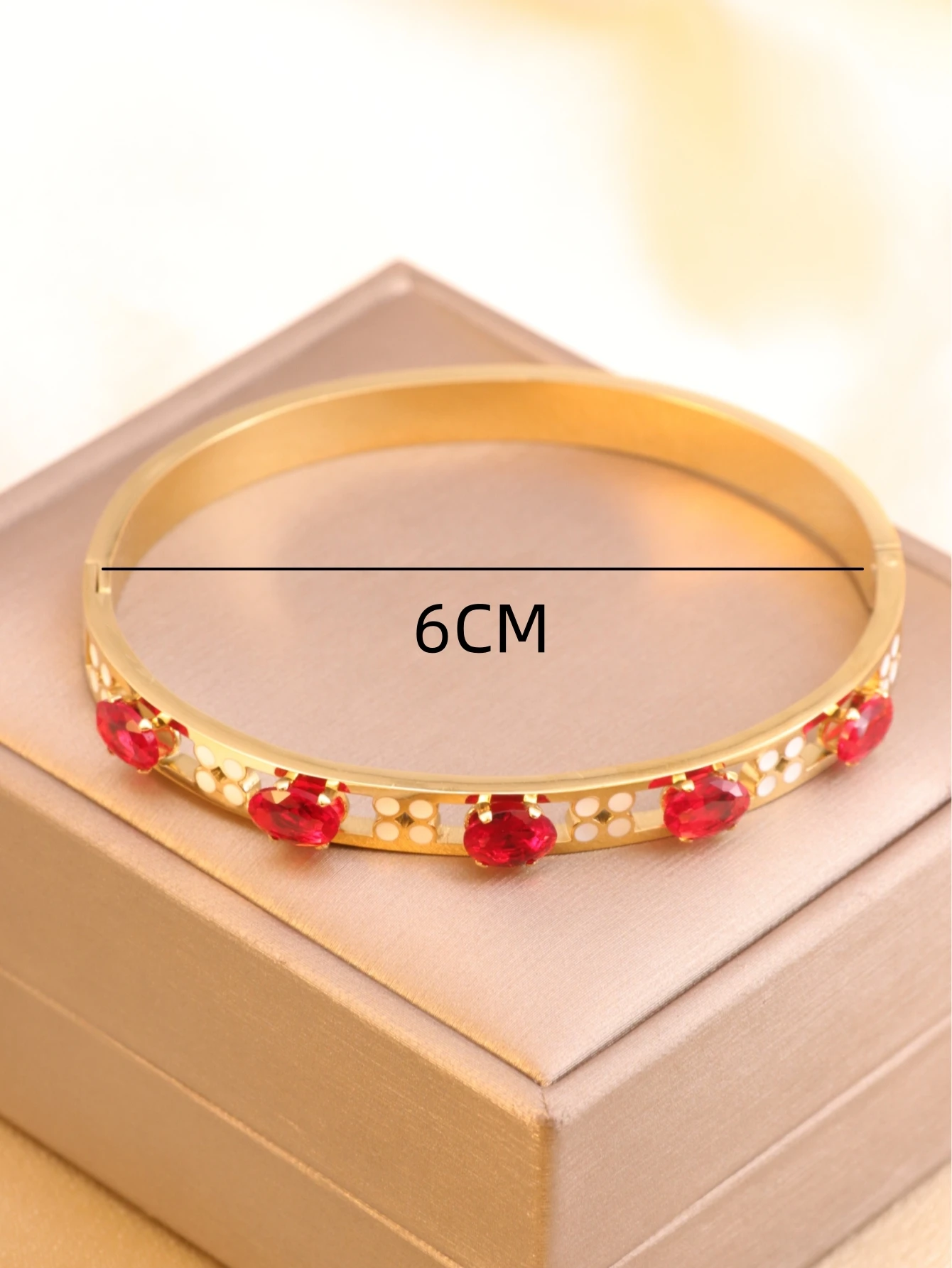 Модный женский браслет из титановой стали