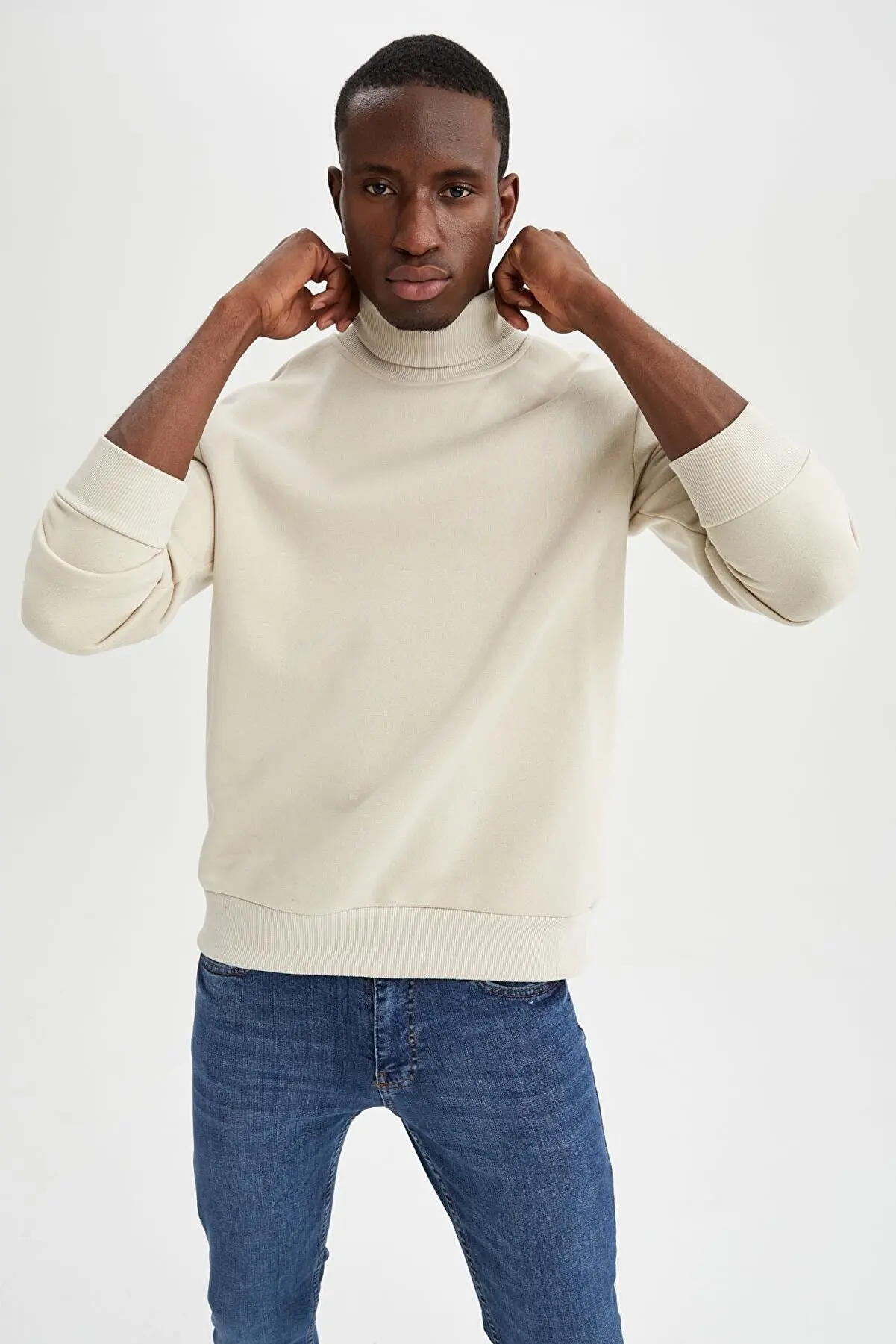 

Свитшот мужской с воротником «Рыбалка», 173790907