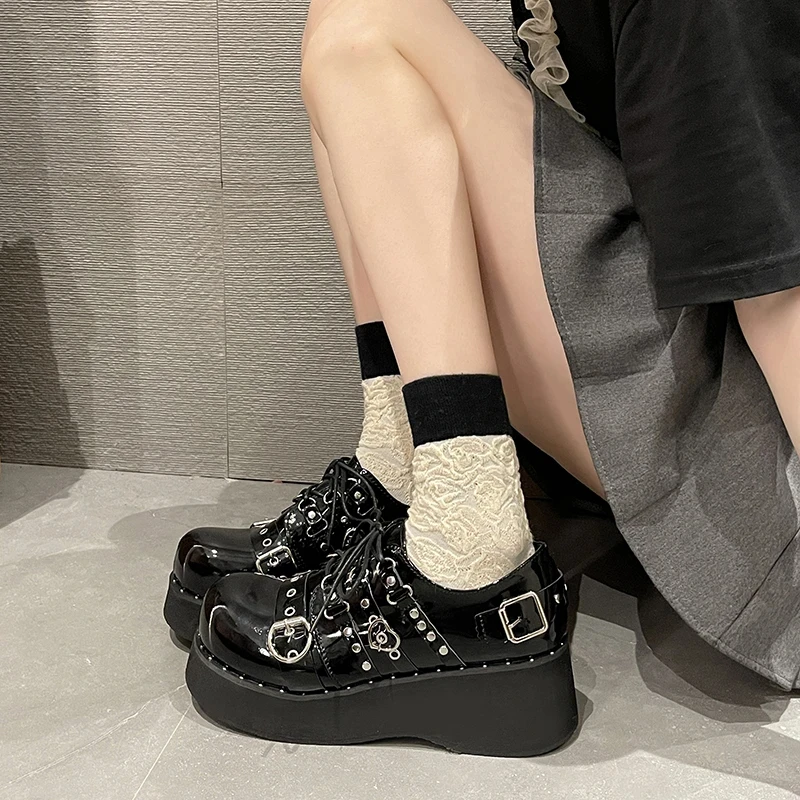 Новинка 2024 женская обувь Мэри Джейн на массивной платформе с заклепками и