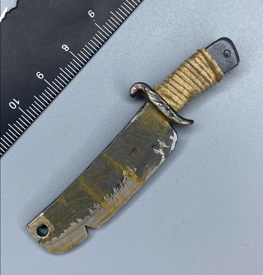 

1/6 WWIII Day After The War BLITZWAY Hunters Dr.BB Protective Clothing Girl Battle Vintage Rusty Knife Dagger Model For Figure