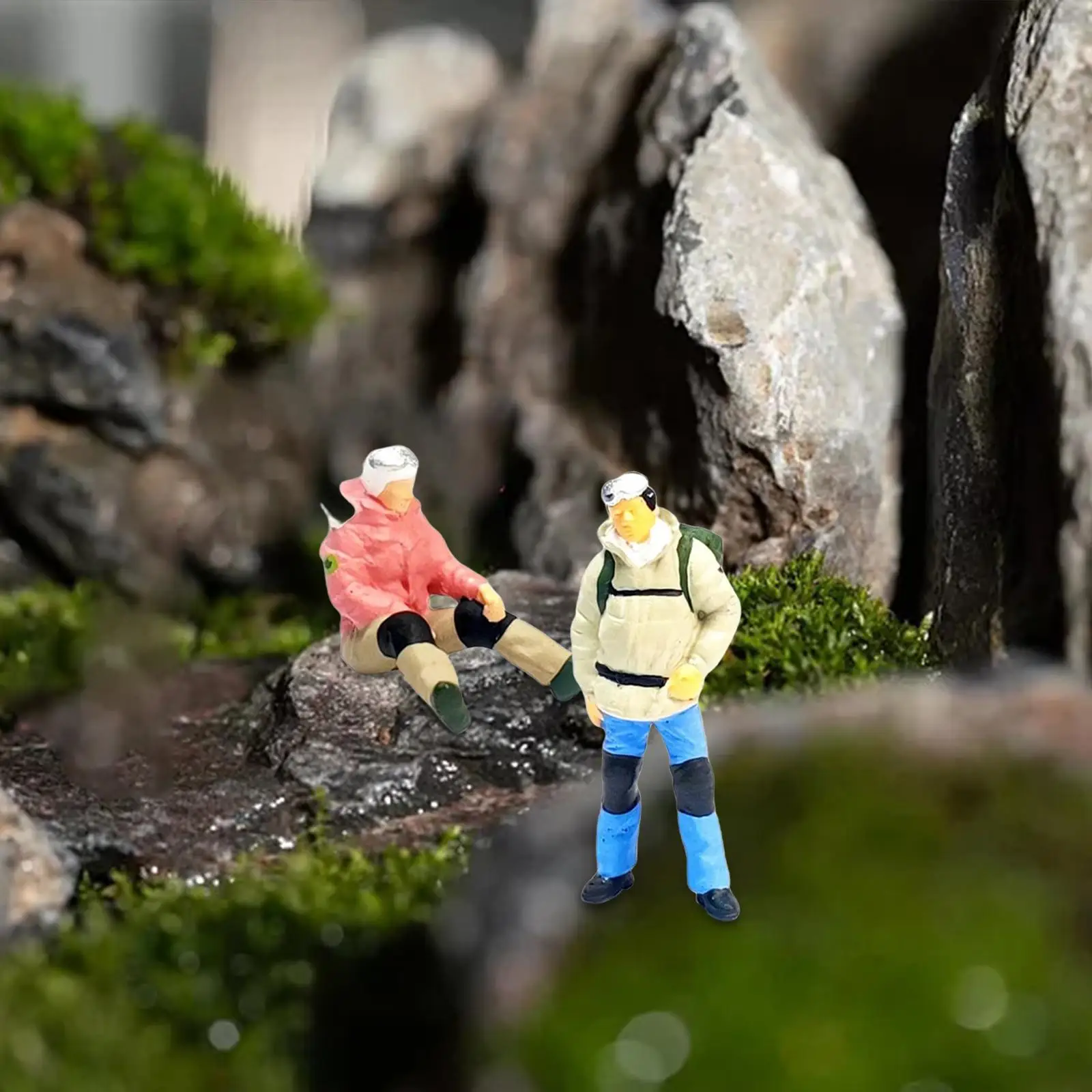 

2 Pieces 1/87 Climbing People Figurines Character Model Resin for DIY Scene
