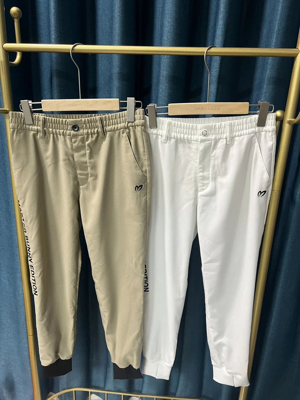 

Japanese Golf 23 Women's Cropped Leggings Quick drying, Comfortable, and Elastic Women's Golf Pants