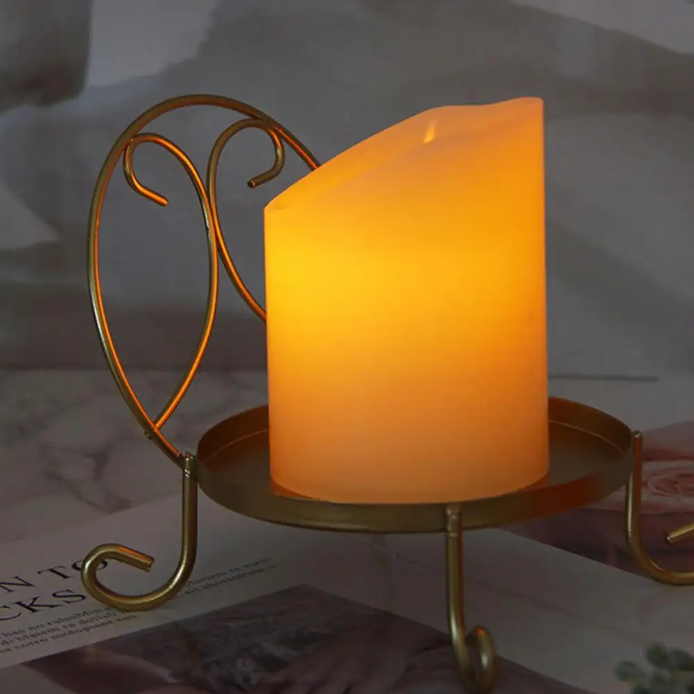 

Rust-proof Lightweight Round Shape Candlestick Stand Desktop Ornament for Bedroom