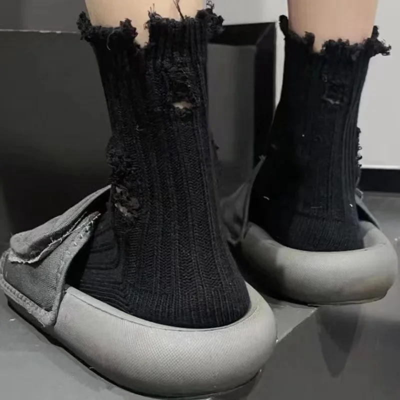

Cute Worn-out Socks Men Women Solid Color Cotton Stockings Vintage Stylish Lovers Couple Hoses Gift Male Female Sports Socks