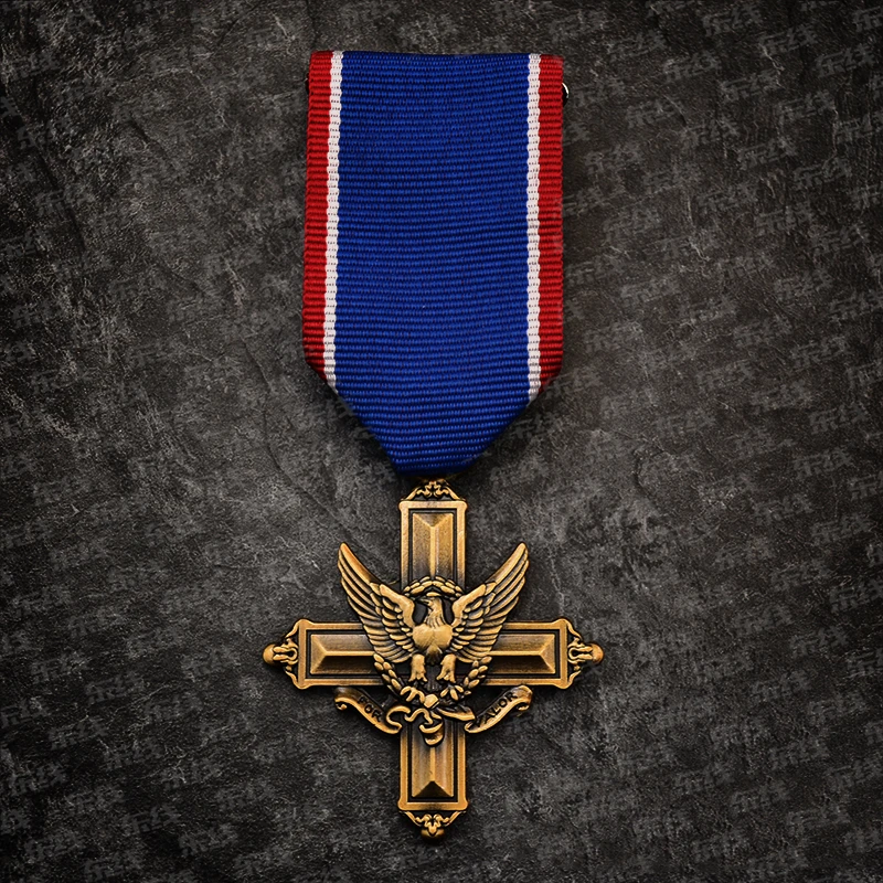 

Медаль американской армии с изображением Севильи Креста, США за ценность, Орел, лента, военный значок, брошь, копия булавки