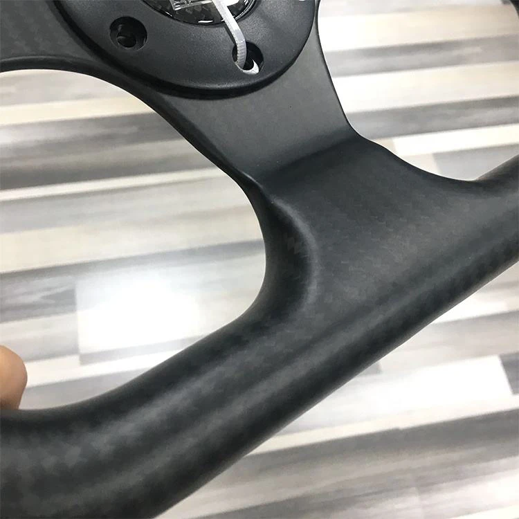 Взрывчатое гоночное рулевое колесо типа D может быть изготовлено по