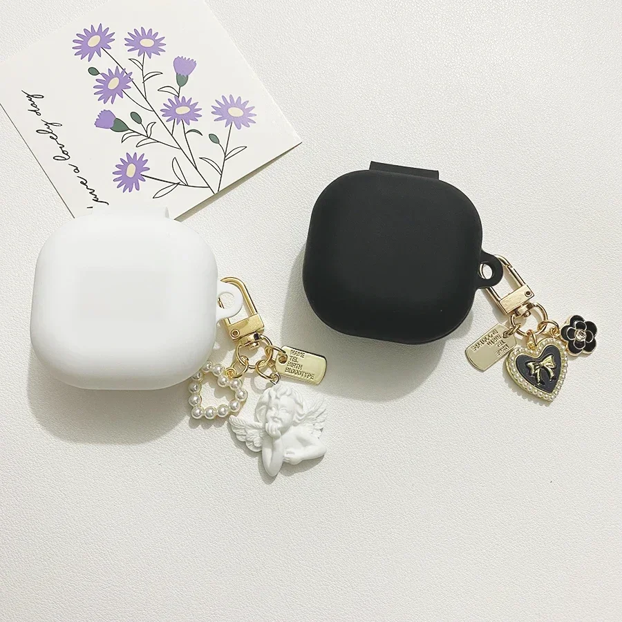 Чехол для наушников EarFun Air Pro 4 модный ремешок с цветочной подвеской/милый медведь