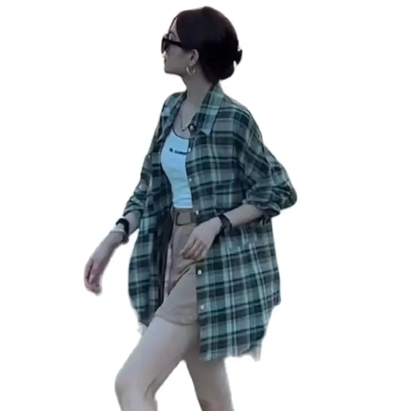 

2023 Spring Autumn Female Plaid Shirts Vintage Long Sleeve Turn-down Collar Button Fly Women's Blouses Long Loose Lady Clothes