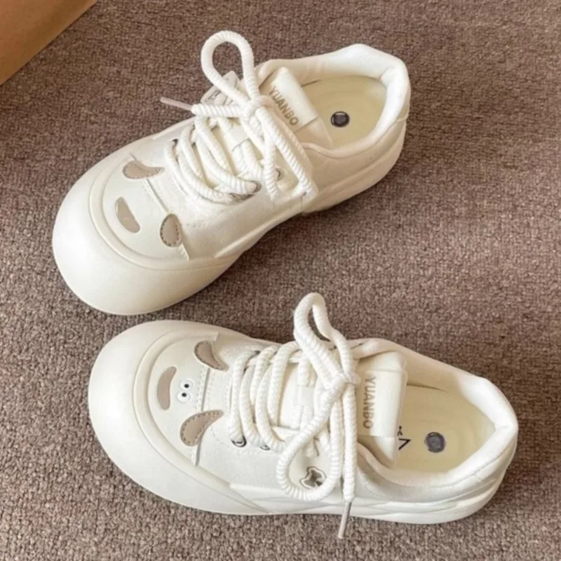 Весенние кроссовки на платформе с большим носком женские массивные туфли