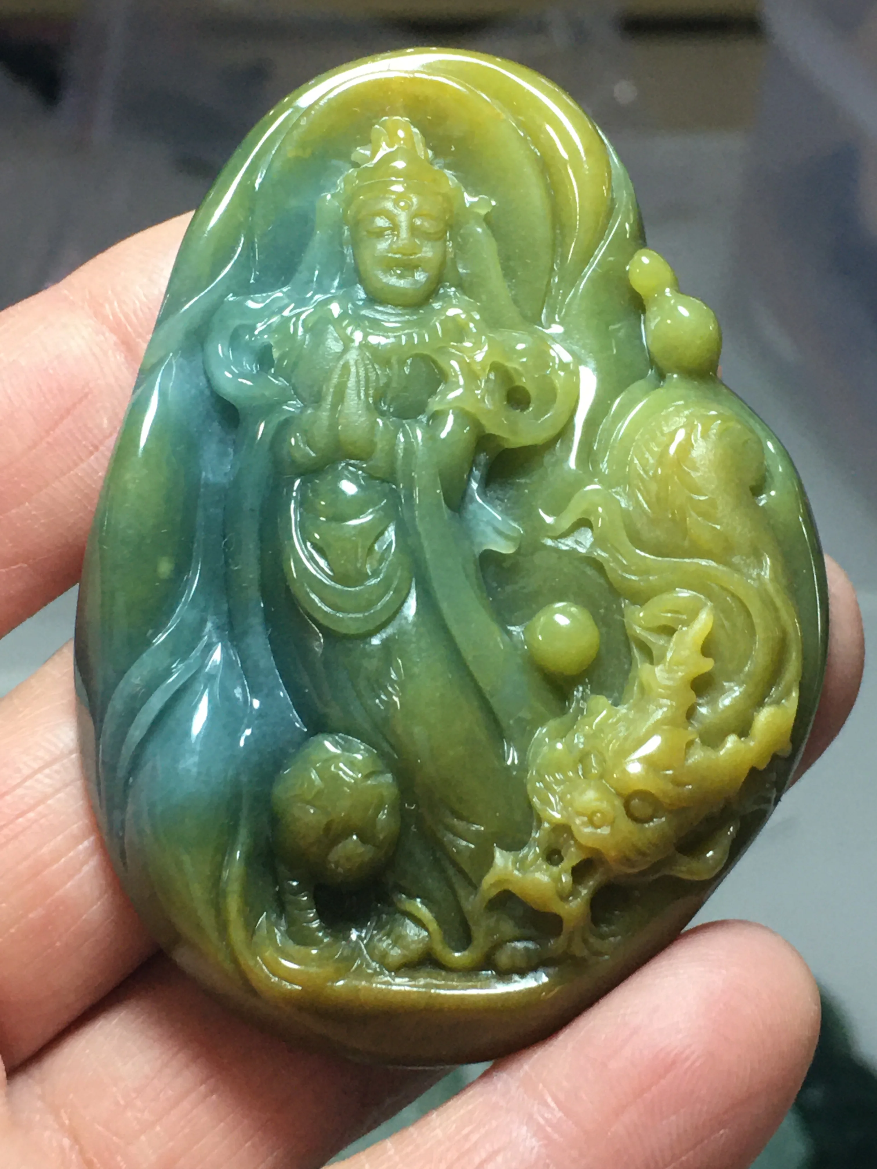 

Natural 7A Myanmar handcarved jade Buddha guan yin yellow jade pendant jade green necklace pendants jewelry jade necklaces women