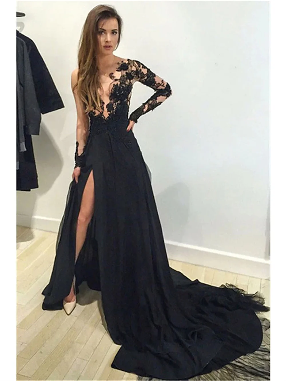 

A-Line Sexy Sheer Long Sleeve Formal Evening Dress Jewelry Collar Backless Church Train Chiffon With Appliqués 2022 O-Neck Tail