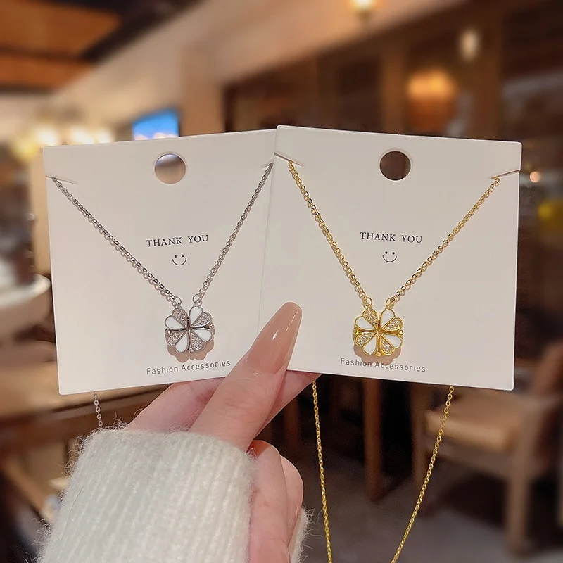 

Four leaf Grass Pendant Necklace Temperament Personality Flower Heart Shape Necklace Women's Fashion Jewelry Gift