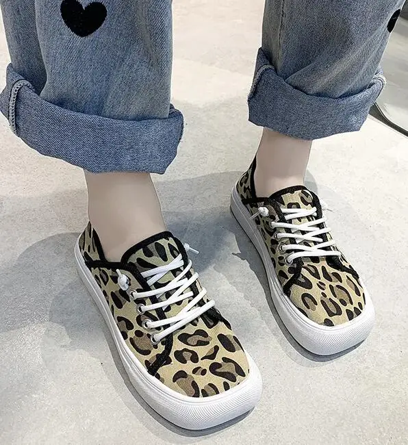 VXO Thick-Soled Canvas Shoes Women's Square Toe Lace-Up Sneakers Plaid Leopard Print Schoolgirls' Shoes