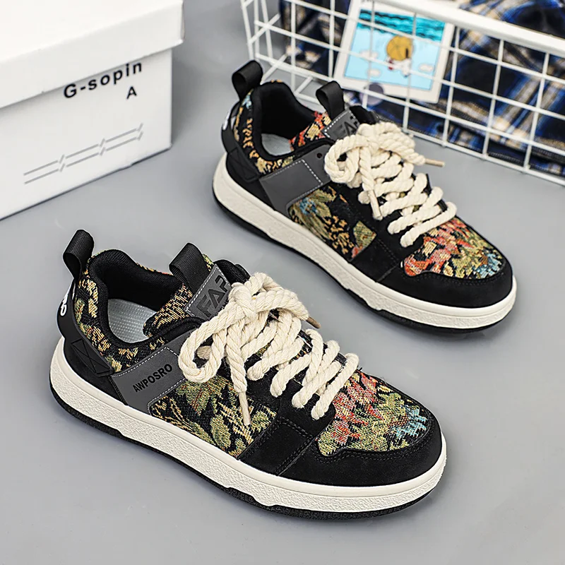 Printed Personalized Skateboard Shoes Men Lace Up Breathable Sneakers Women Luxury Fashion Sneakers for Men Canvas Sneakers 2022