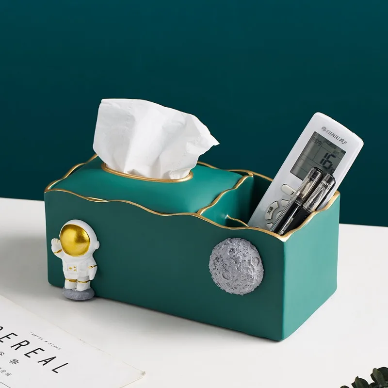 

Living Room Home Decoration Napkins Box Astronaut Tissue Boxes Resin Character Model Bedroom Desktop Decor Storage Box