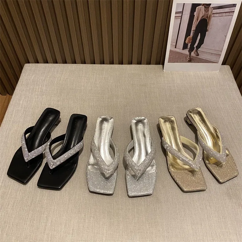 

Fashion Rhinestone Flip Flop Summer Women Slippers Open Toe High Heel Slides Sandals Luxury Square Heel Ladies Slippers Shoe
