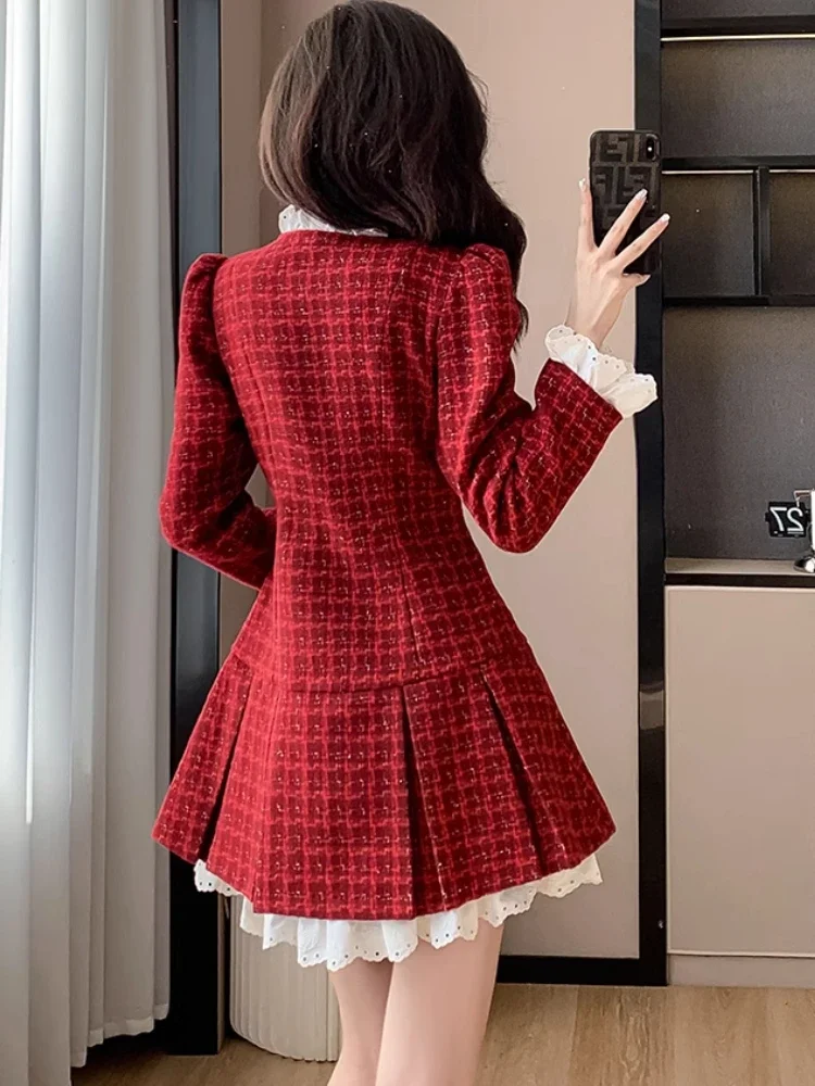 Твидовое мини-платье Ruby Love красное элегантное и модное с круглым вырезом