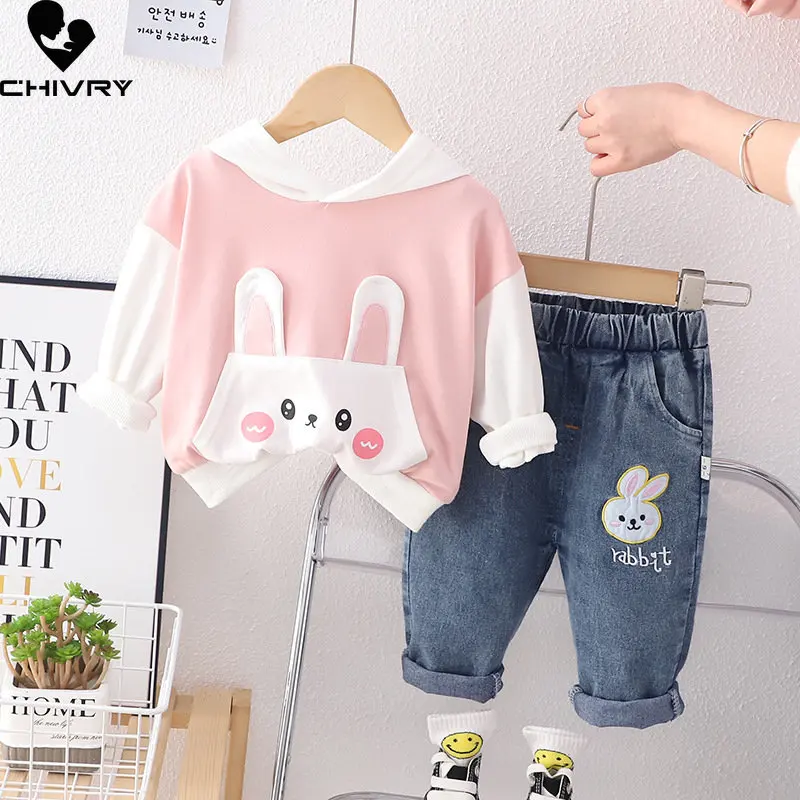 

Модные комплекты одежды для девочек, новинка 2023, Весенняя Детская толстовка с капюшоном с мультяшным кроликом и джинсовые брюки, детская повседневная одежда