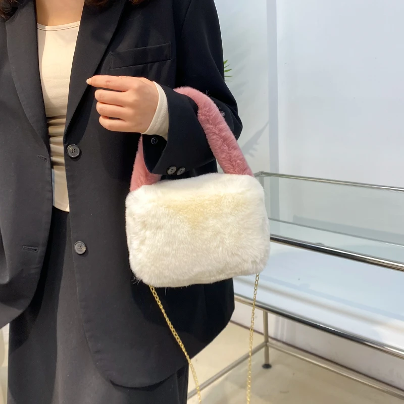 

Милая плюшевая сумка для женщин, новинка зима 2022, сетчатая красная Наплечная Сумка с накладной, сумка через плечо с цепочкой, плюшевая сумка ...