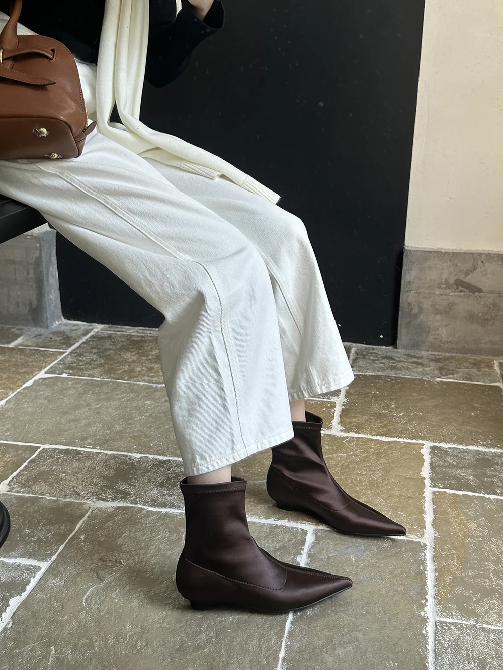 Ботильоны женские с заостренным носком шелковые ботинки-носки на низком каблуке