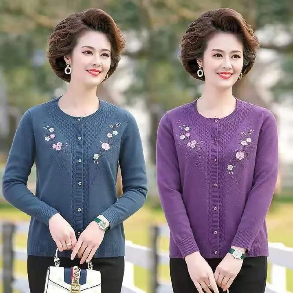 

Middle-aged Elderly Women's Sweaters Knit Cardigan Spring Autumn Single-breasted Casual Jacket Female Tops Loose Sweater 5XL