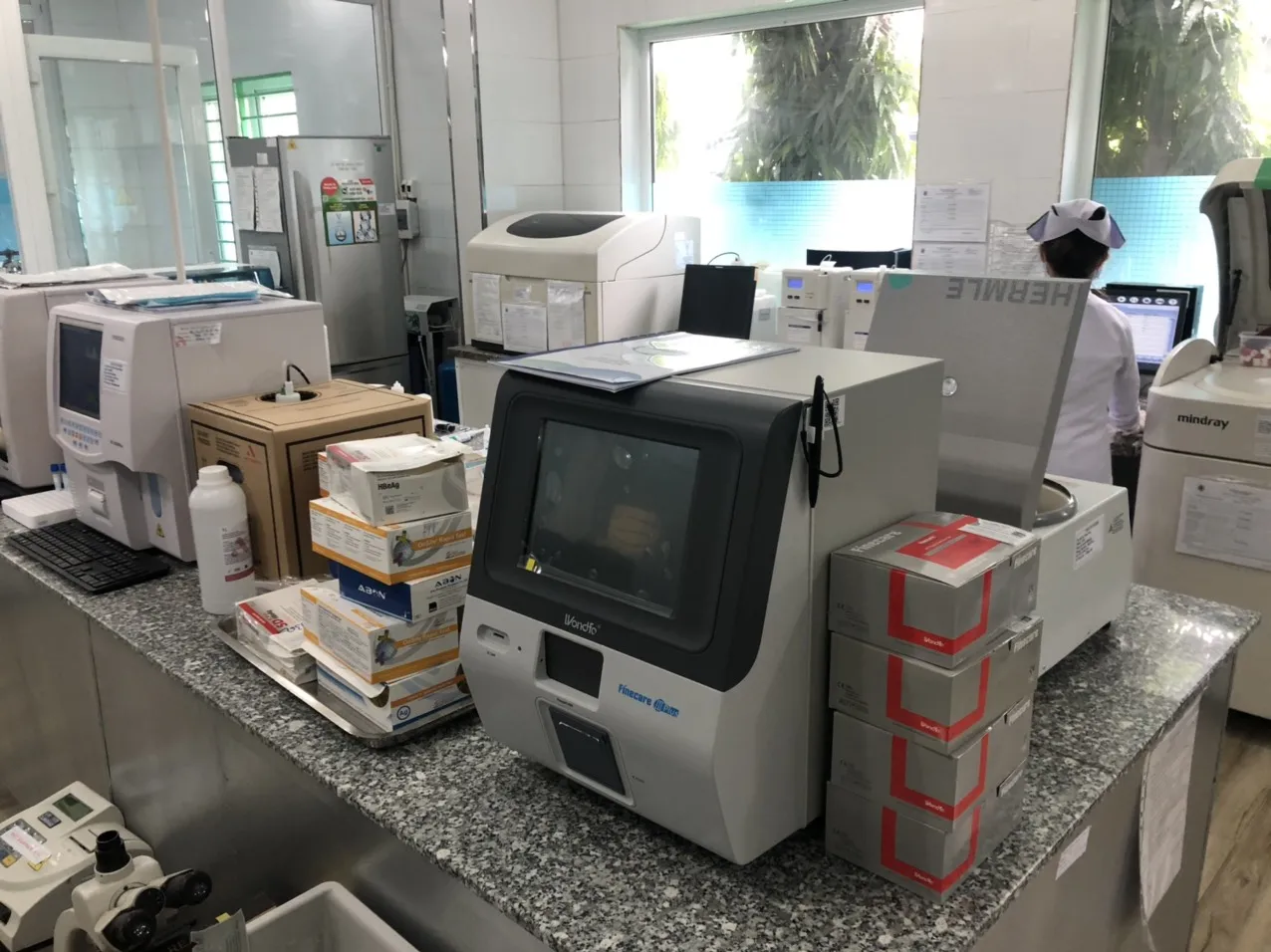 Wondfo Finecare FIA Meter III Plus FS-205 многоканальный флуоресцентный анализатор иммуноанализа