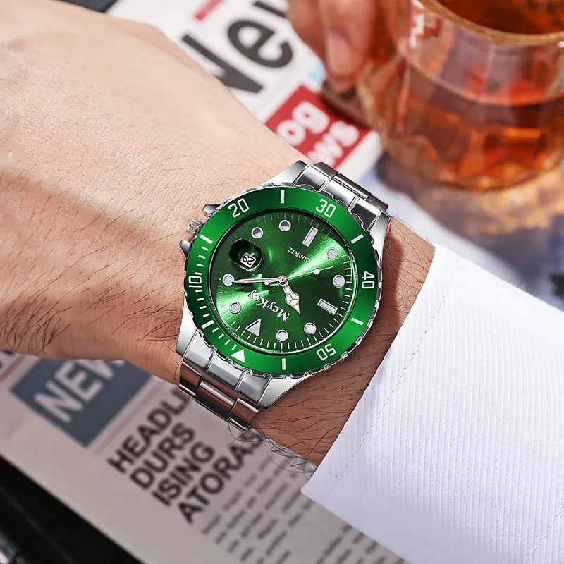 Fashion Business Men's Steel Band Round Dial Calendar Quartz Watch Men's Essential Watch