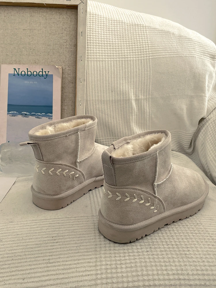 

Женские сапоги на плоской подошве, зимняя обувь для женщин, женские сапоги, австралийские сапоги на платформе и среднем каблуке с круглым но...