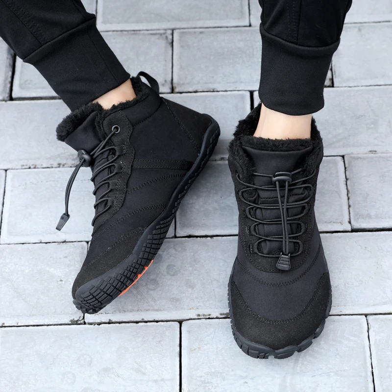 Зимние ботинки на меховой подкладке