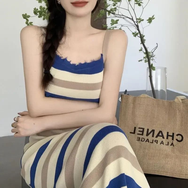 Весеннее женское платье с длинными рукавами во французском стиле пикантное