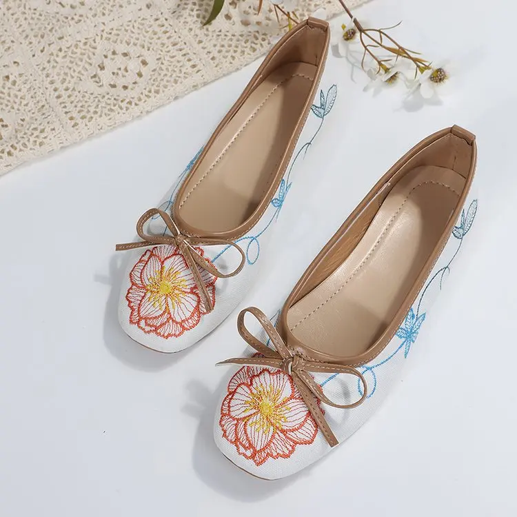 

Retro White Embroidered Flat Shoes Women's Casual Slippers Women's Spring and Summer 2022 Soft Bottom Bow Women's Casual Shoes