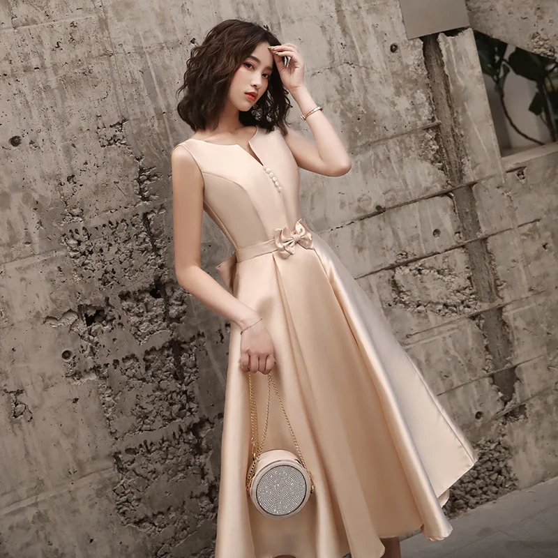

Champagne Women Satin Evening Dress Sweet Bow Banquet Prom Gown Mid Length Skirt Elegant Bridesmaid Wedding Banquet Prom Gown