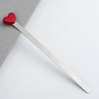 

Металлические закладки с сердцем