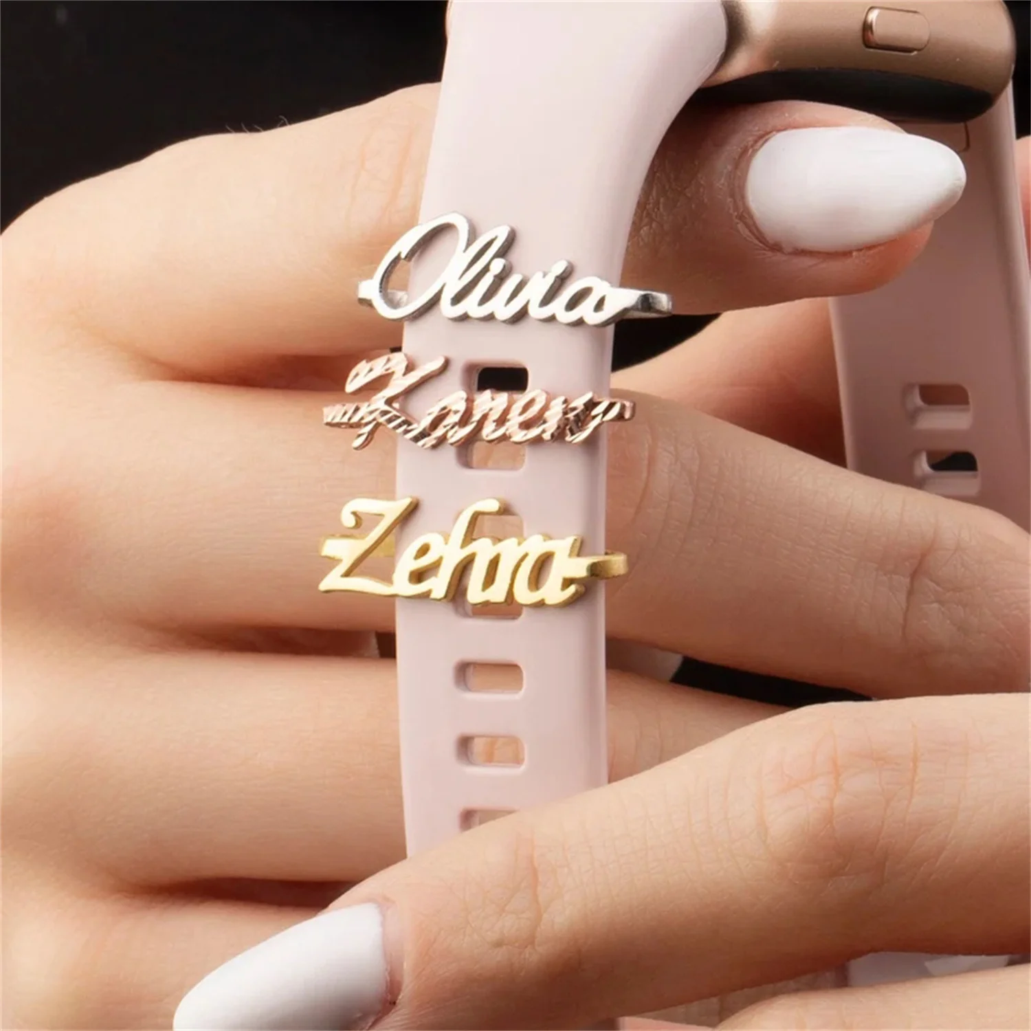 

Кольцо для женских часов Apple Watch с именем на заказ, браслет для часов с буквами на заказ, очаровательные ювелирные изделия из нержавеющей стали, декоративное кольцо, петля, ювелирные изделия