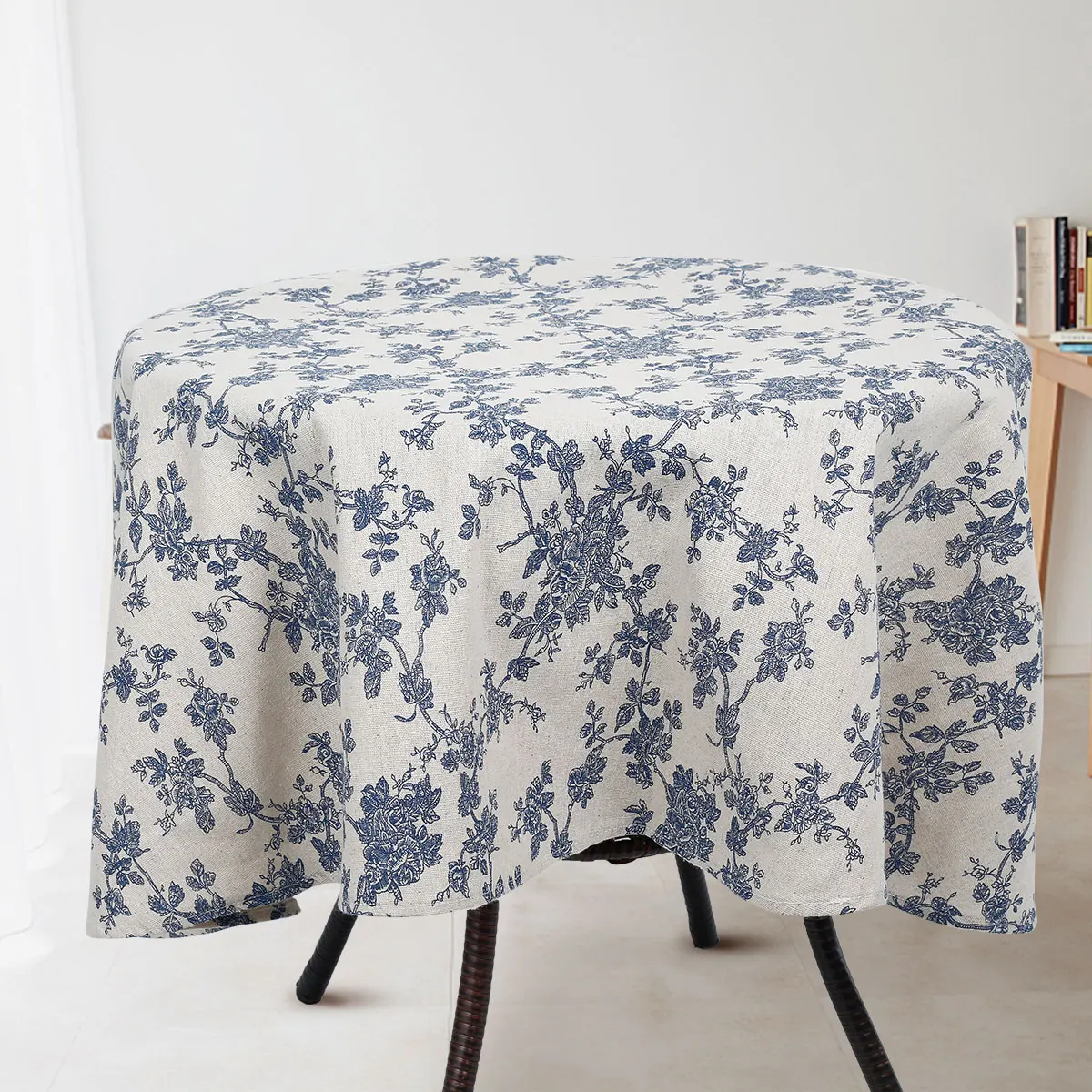 

150cm Pastoral Floral Round Tablecloth Wrinkle Resistant Table Cloth Polyester & Cotton Washable Table Cover for Restaurant,