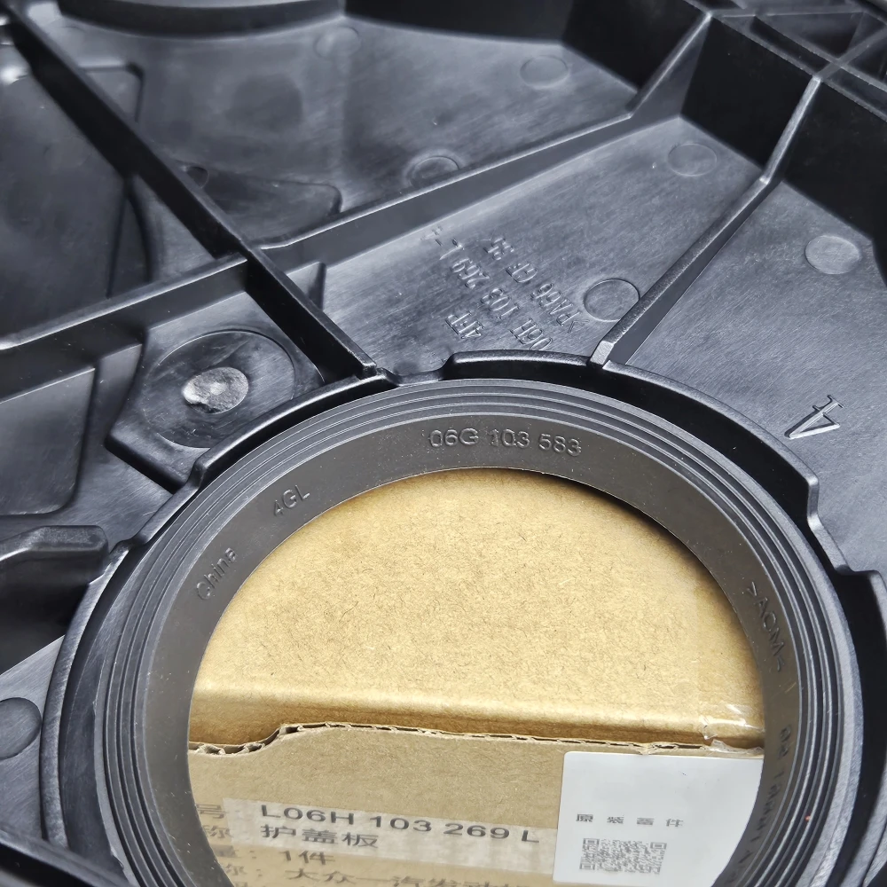 Верхняя деталь двигателя с прокладным болтом OEM 06H103269 для Audi A3 A4 A5 A6 Q3 Q5 TT VW CC Eos GTI