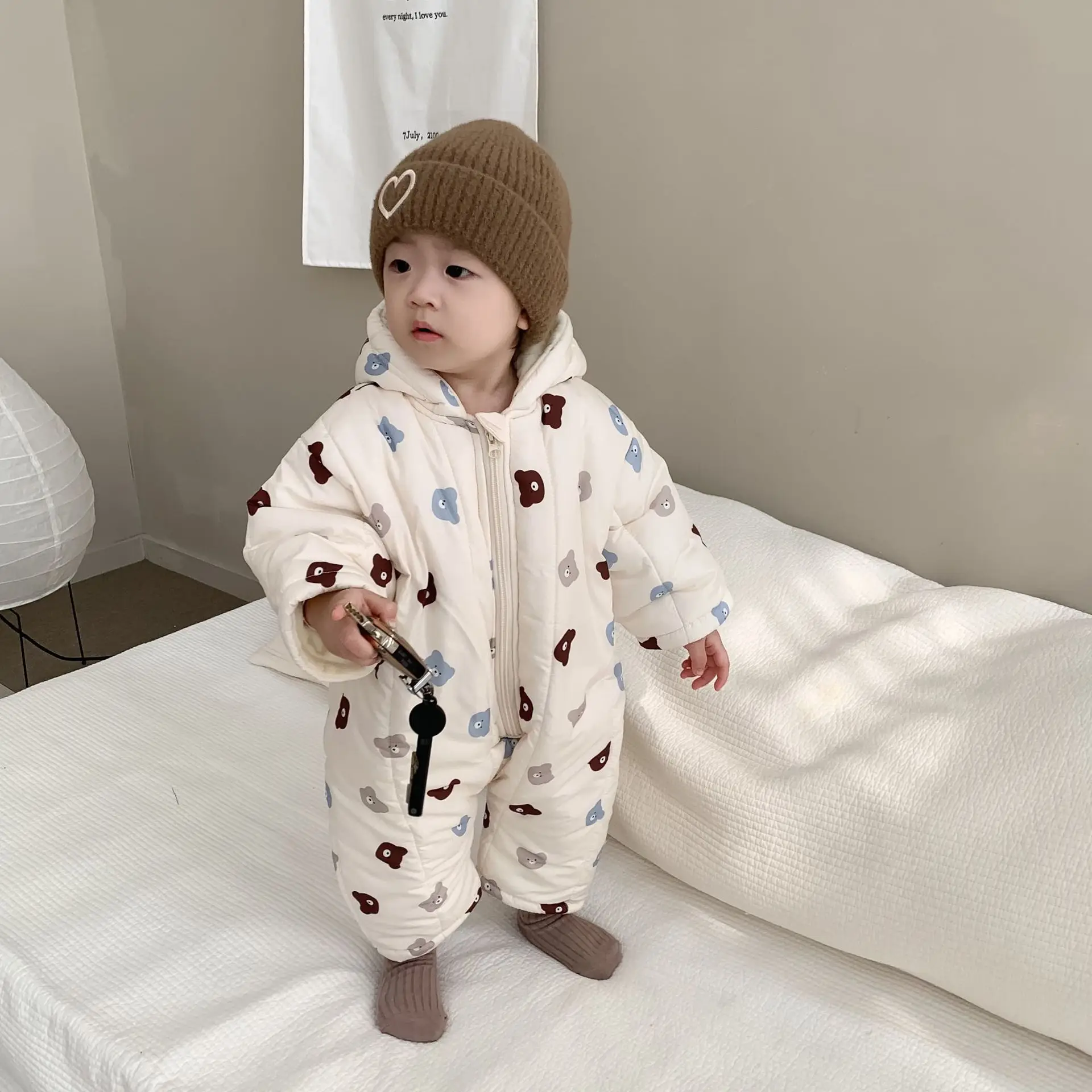 Рисунок 5 - Новинка 2023, зимний детский комбинезон с капюшоном