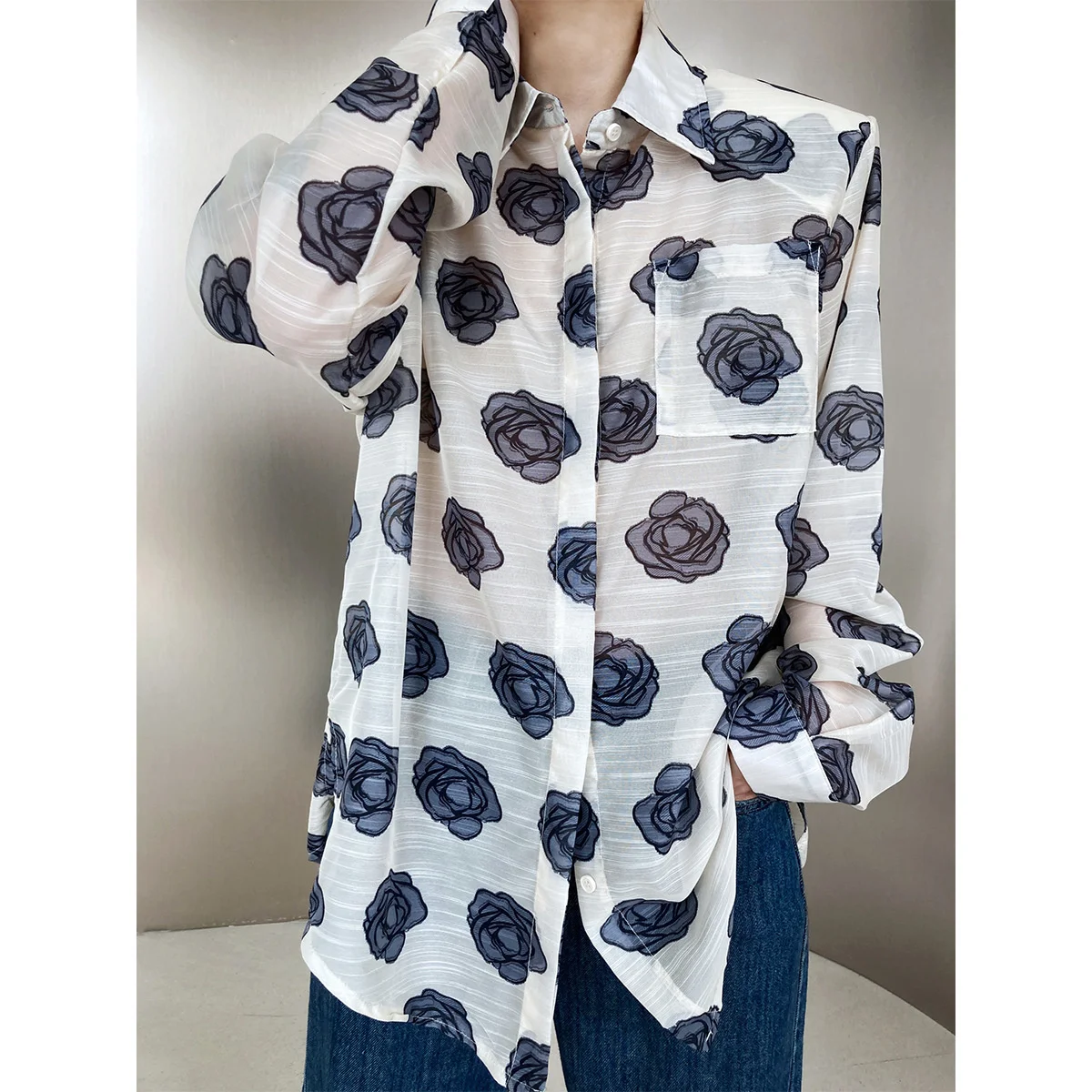 

Floral Oversized Sunscreen Shirt Women's Long Sleeve Summer 2022 New Designer Thin High Sense Printed Shirt