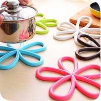 creative household plum shaped anti scalding heat insulation pad kitchen all kinds of tableware non slip placemat coasters