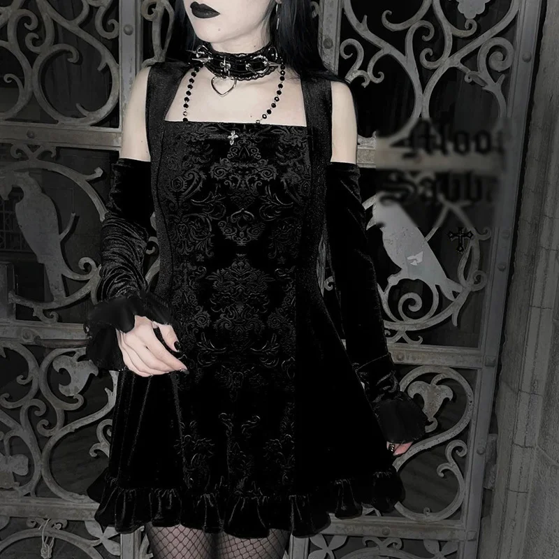 

Black Embossed Square Neck Velvet Dress Women's Autumn Ruffle Design Feels Slim at Waist