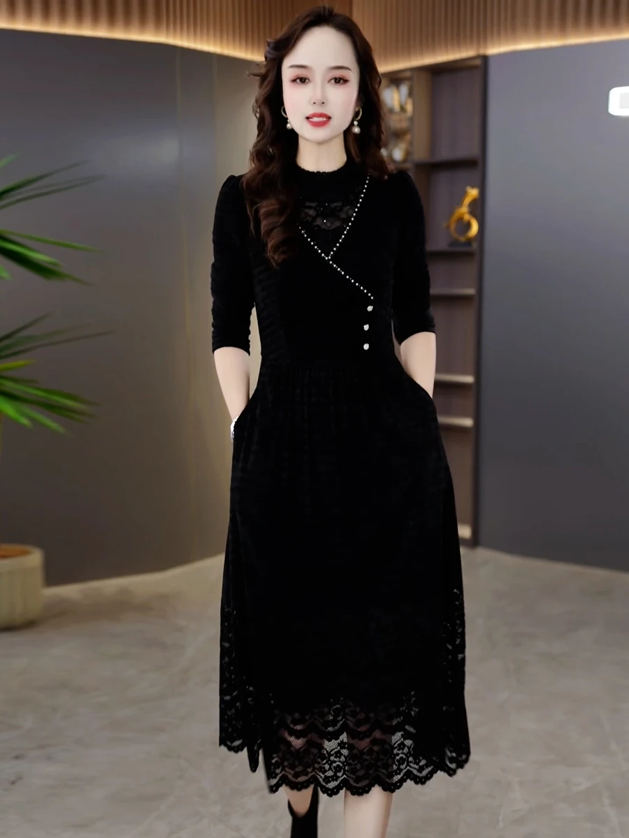 Утепленное женское платье на флисовой подкладке зима 2024 новое