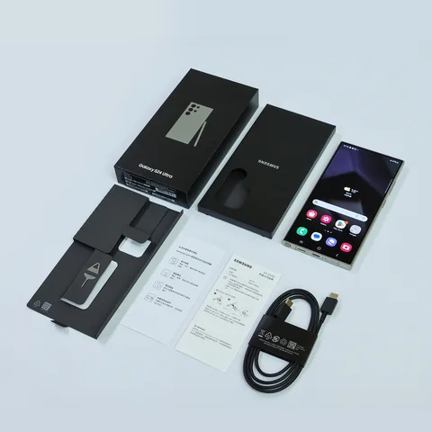 Смартфон Samsung Galaxy S24 Ultra, 12/256ГБ, 12/512ГБ