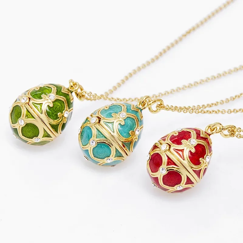 

Wholesale Fashion Easter Openable Egg Pendant Necklace Green Clover Necklace Jewelry For Woman 2022 Trend