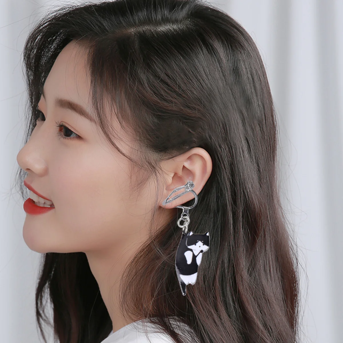 Cartoon Earrings for Women Dangle Pearl Studs Cat Witout Piercing Earclips Oil Drip Creative Pattern Miss