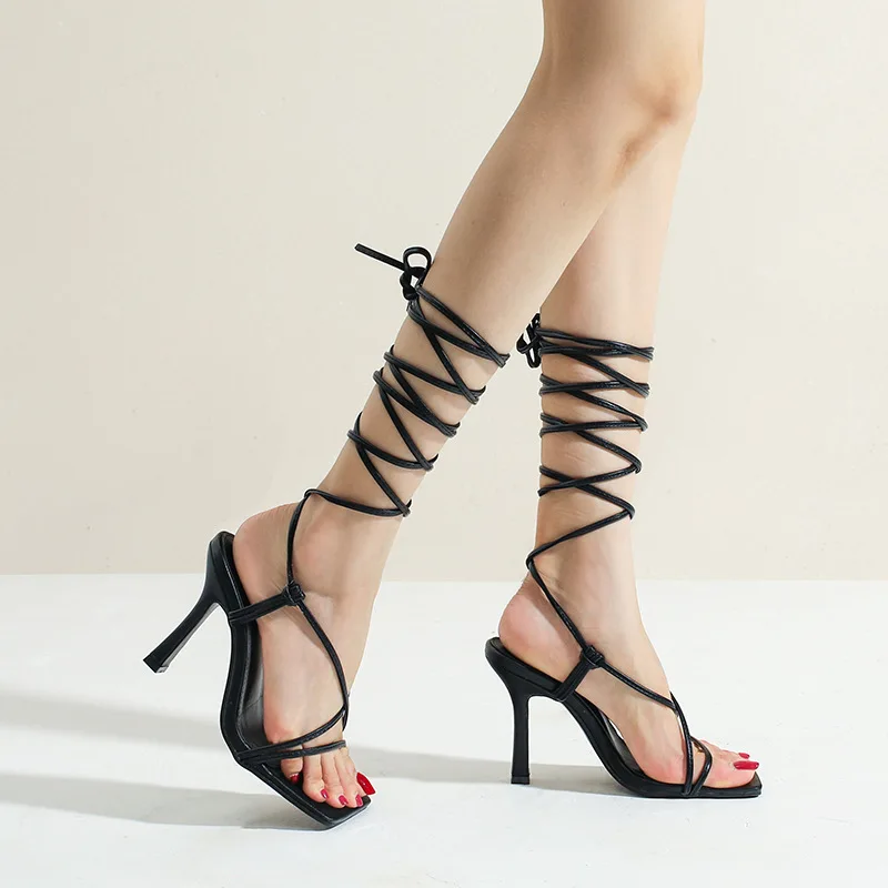 

Популярные женские сандалии в европейском и американском стиле, женские туфли на высоком каблуке-шпильке с квадратным носком и перекрестны...