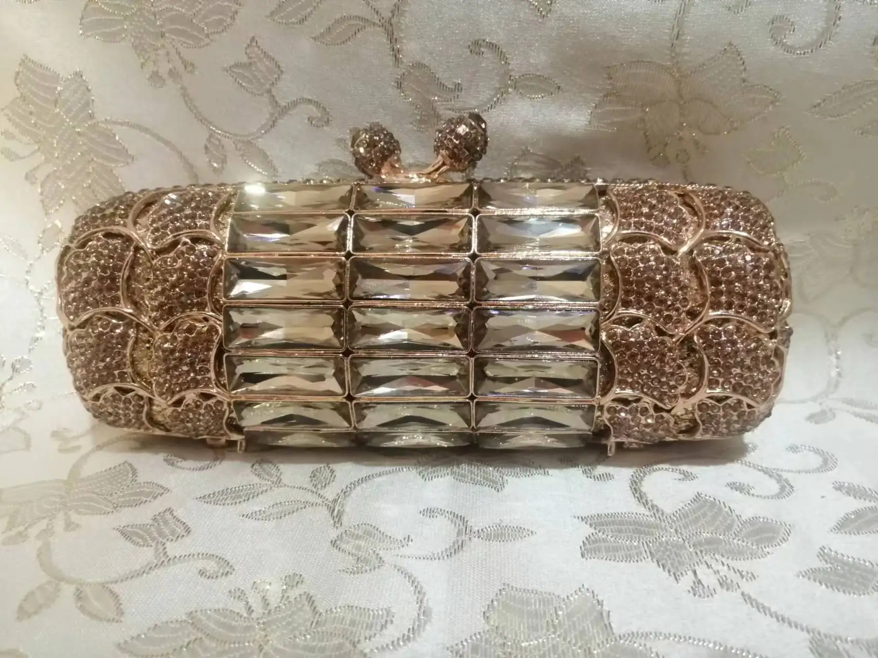 

Hollow Out Women Gold Color Crystal Clutch Bag rhinestones Evening Bags Bridal Wedding Party Stones Handbag Purse Metal Clutches