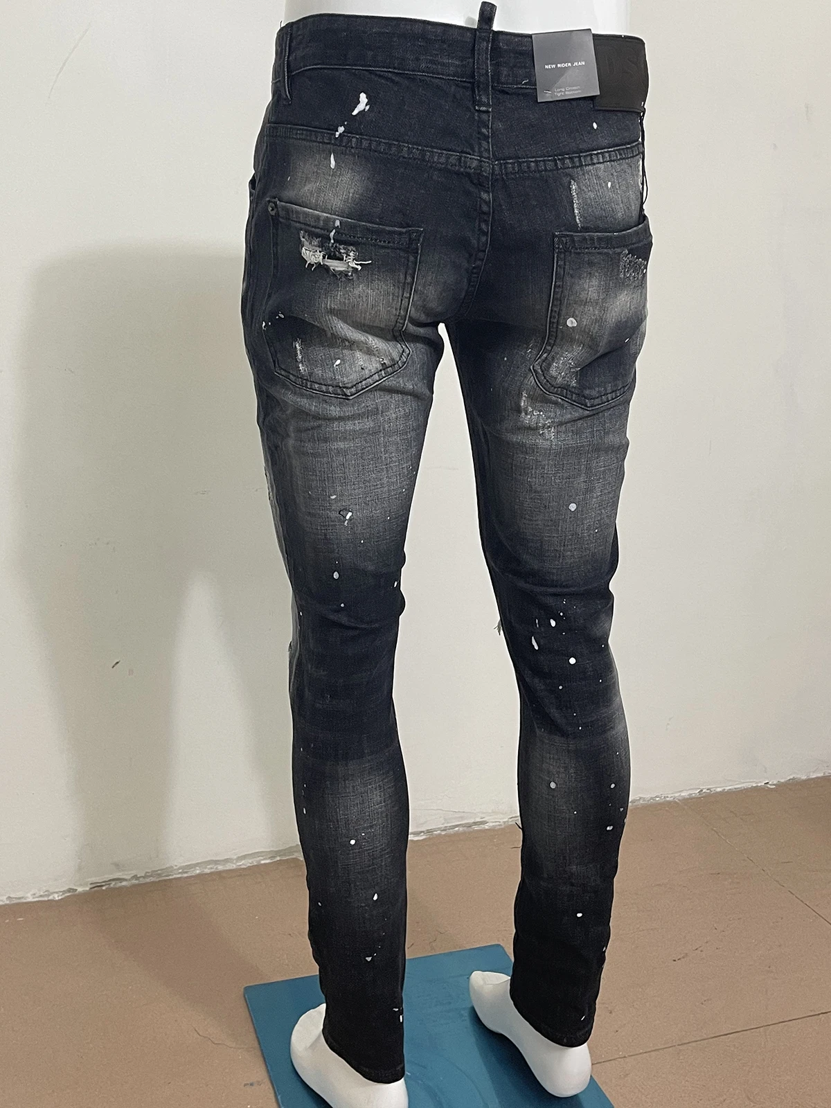 Spring/Summer 2023 new fashion men wash worn holes patch paint splashed ink small feet D2 jeans black jeans man