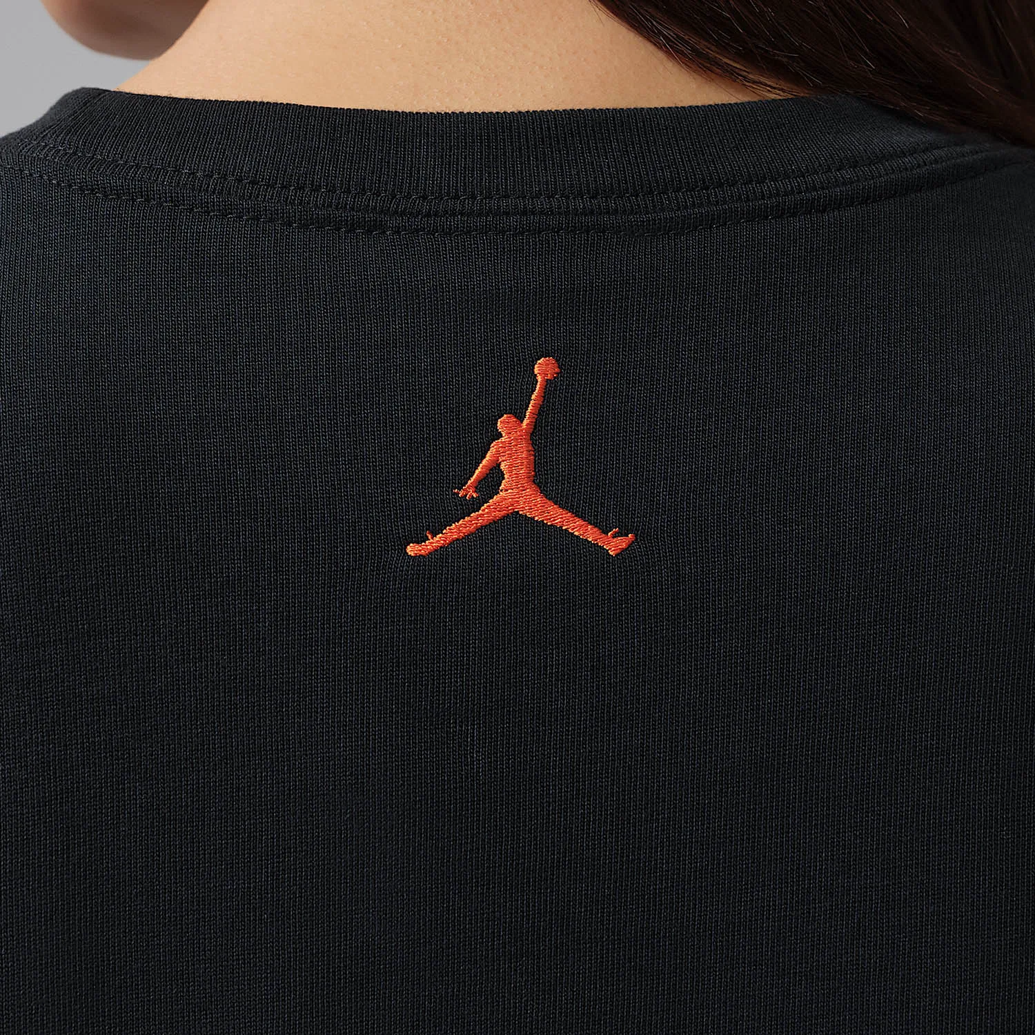 Оригинальная женская футболка Nike Jordan с модным принтом, удобная и простая, с короткими рукавами, модель IR6308-010. (art.: 3920dcd0ad897) - 3920dcd0ad897